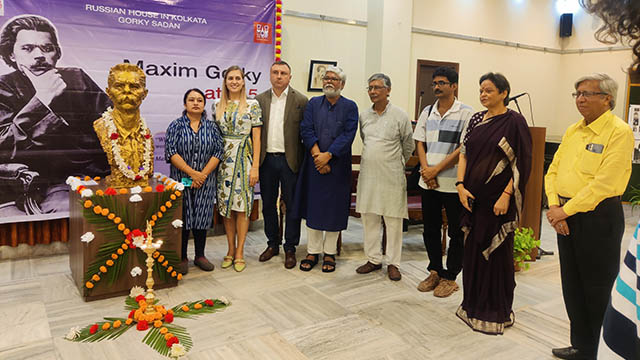বিশ্ব বিখ্যাত সোভিয়েত কথাসাহিত্যিক ম্যাক্সিম গোর্কির ১৫৫তম জন্মবার্ষিকী পালন হচ্ছে কলকাতার গোর্কি সদনে